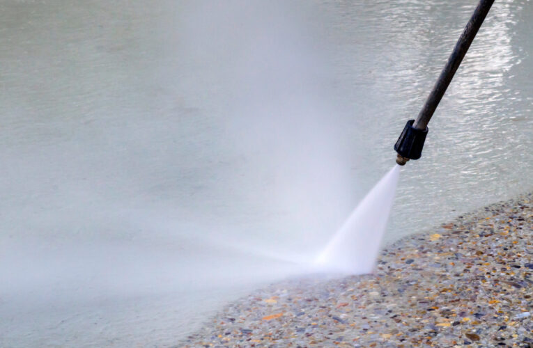 5 Reasons to Get Your Driveway Pressure Washed This Spring