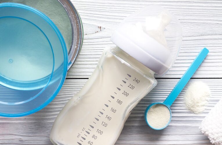 How To Choose the Right Baby Formula Milk?