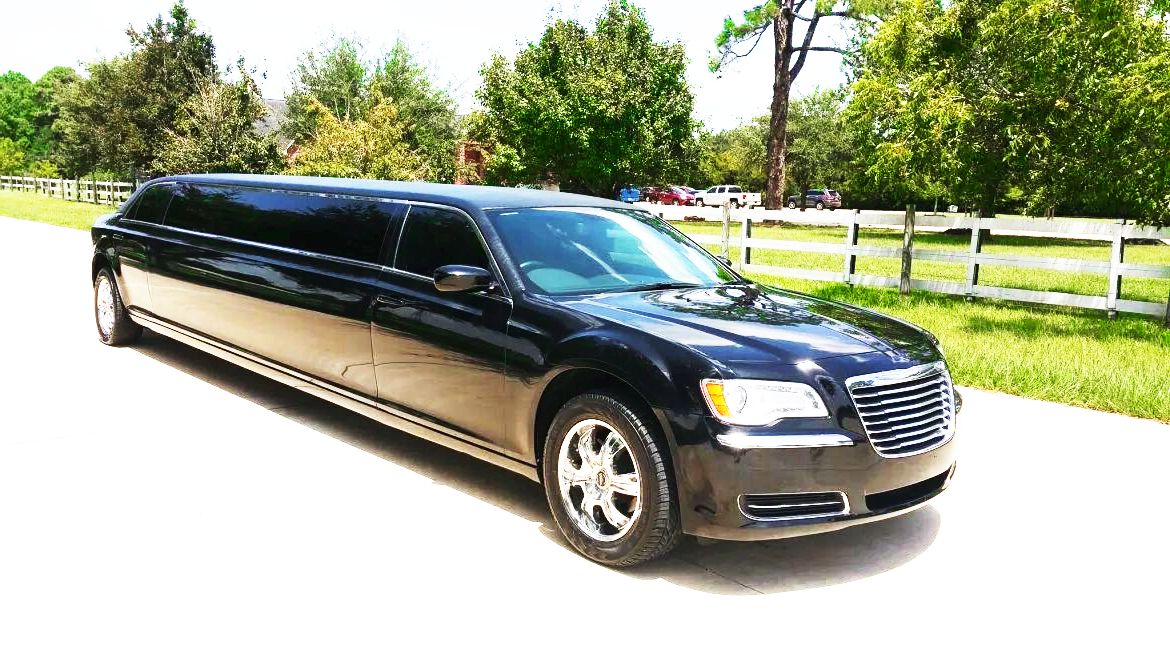 Make Your Event Touch Of Class With Limousine