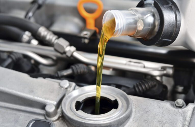 HOW TO CHOOSE YOUR MERCEDES OIL CHANGE IN DUBAI?